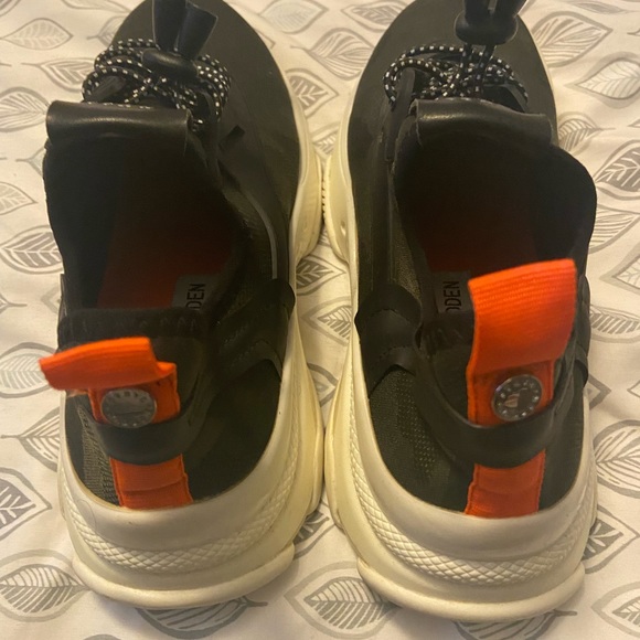 Steve Madden NY90 Myles Camo w/black - Picture 3 of 5